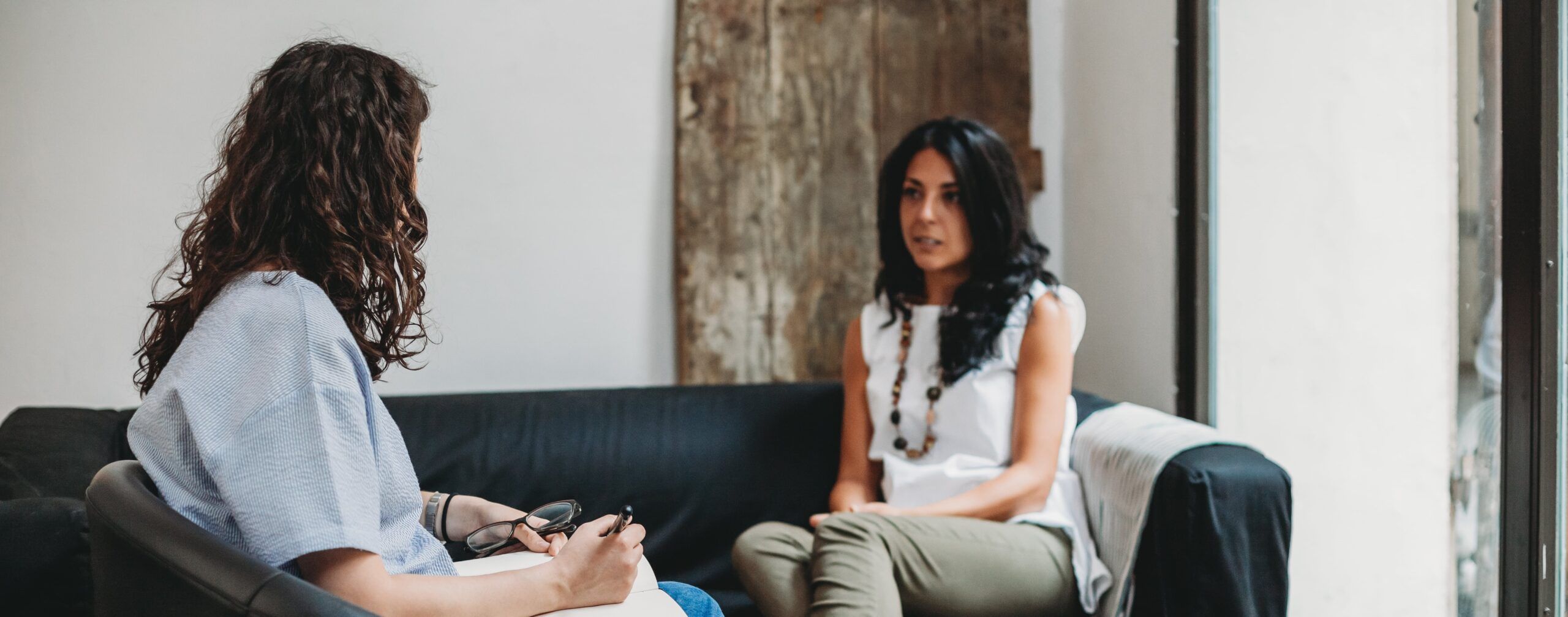 Adult woman healing at our cocaine rehab in Los Angeles California